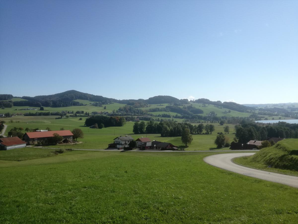 Ferienhaus Mitterbauer Oberhofen am Irrsee Екстериор снимка